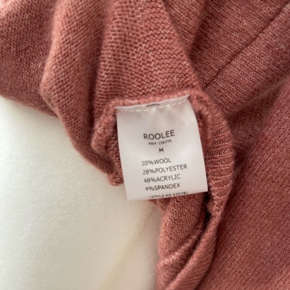 ROOLEE Mauve Sweater - Size M - Picture 16 of 16